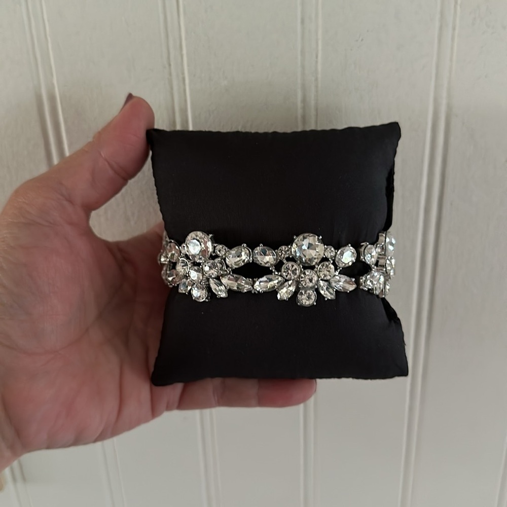 NEW Rhinestones Elastic Bracelet - Picture 5 of 7